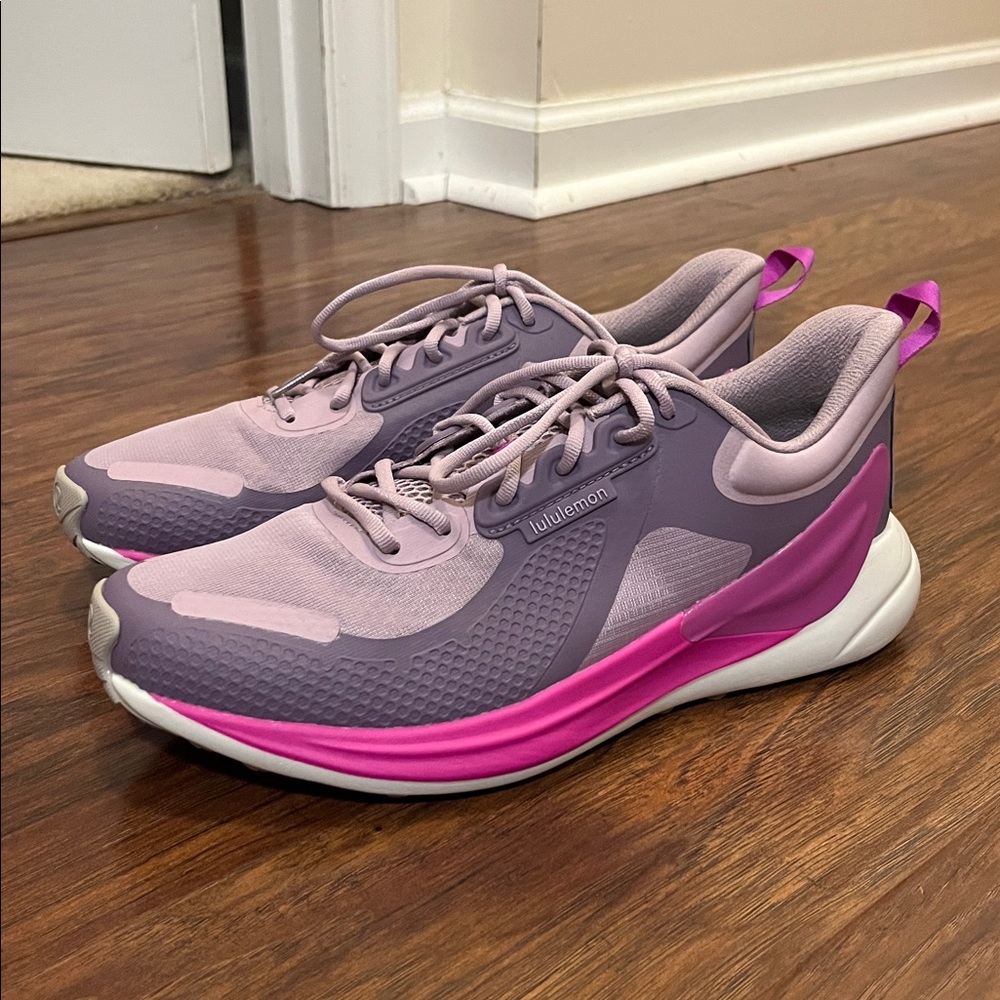 🍋🦄 RARE LIKE NEW Lululemon Blissfeel Trail Running Shoe - Sz 10